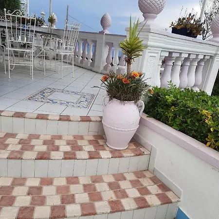 Casa Lesto